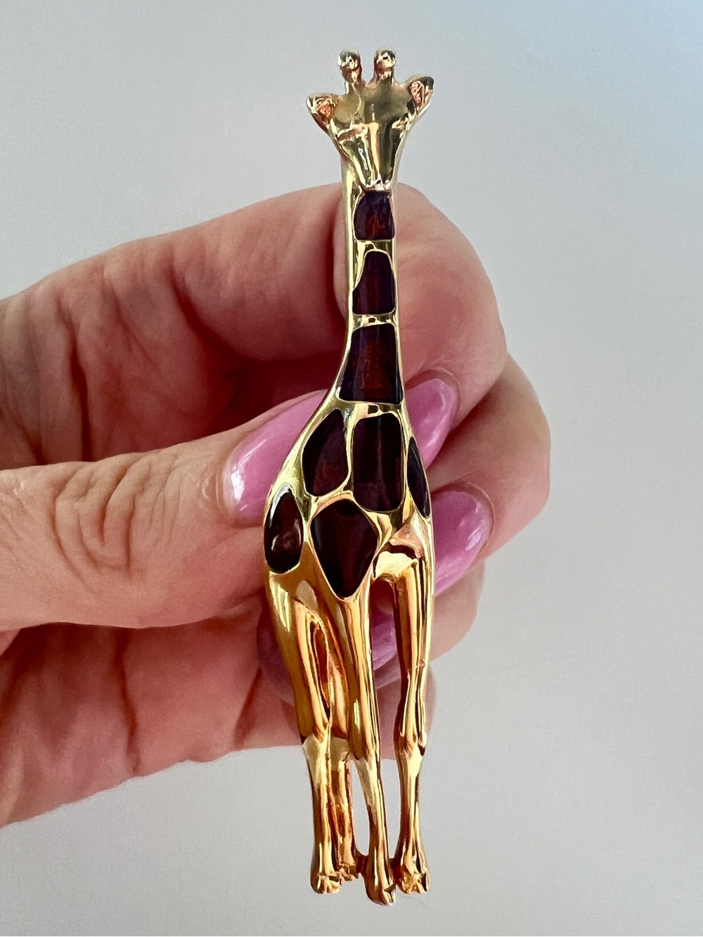 Vintage Liz Claiborne LC Giraffe Brooch Gold Tone Brown Enamel Pin